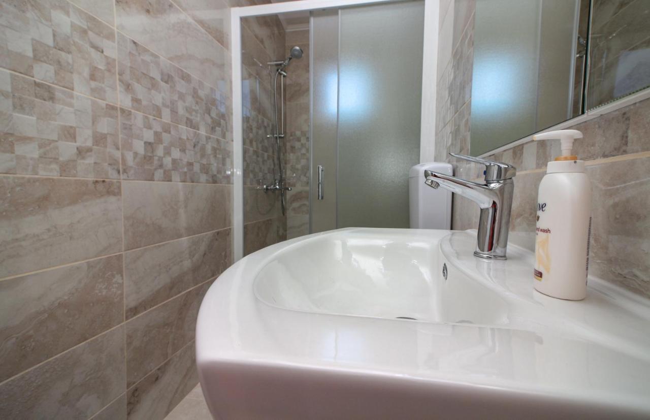 Conte Čikara Apartment Saricevi Buitenkant foto